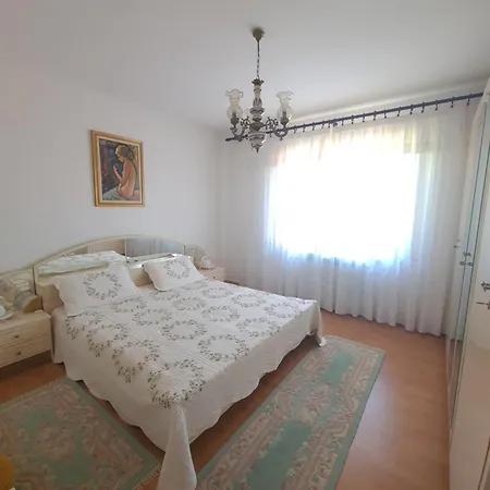 Eda Apartment *